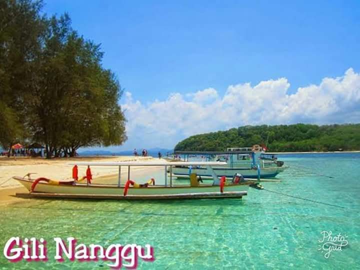 Gili Nanggu island with traditional boats, Lombok