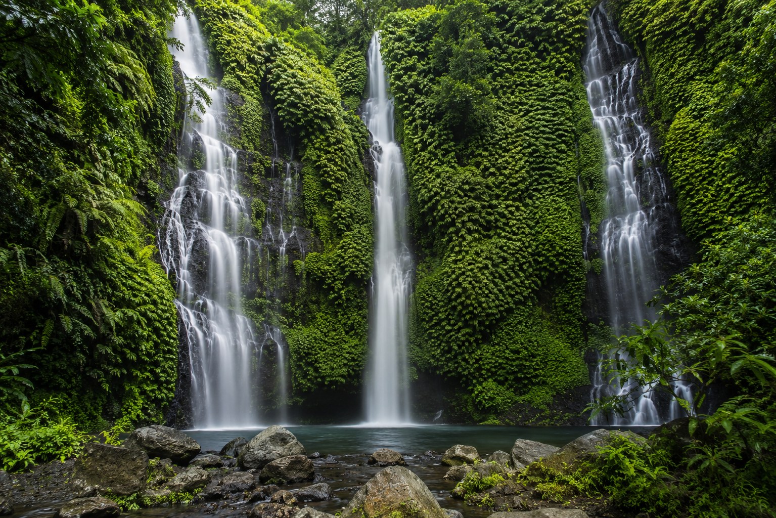 Benang Stokel waterfall, Lombok - Diko Transport and Tours